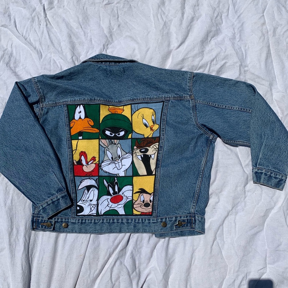 1995 Vintage Looney Tunes Denim Jacket